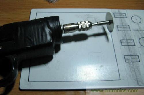可調電源DIY：打孔，開槽