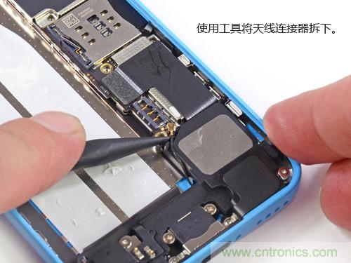 內(nèi)部能否出“彩”？“五彩機(jī)身”iPhone 5C拆解揭秘
