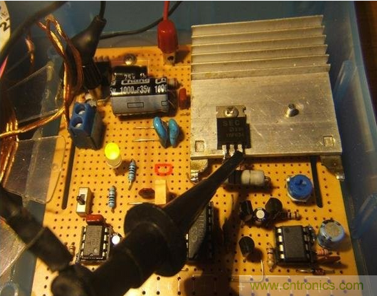 DIY:手工打造智能無(wú)線(xiàn)供電臺(tái)燈