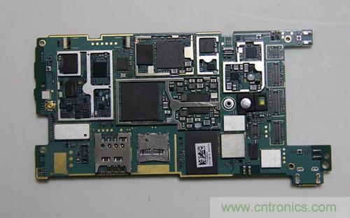 拆解4G新機索尼M35t：用料十足，易于維修