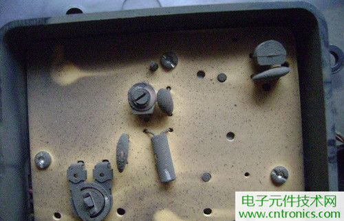 拆個老古董，日本精工石英電子掛鐘拆解