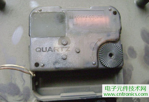 拆個老古董，日本精工石英電子掛鐘拆解