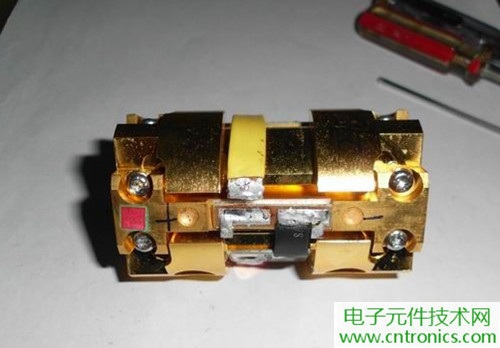 這貨一萬三？50W半導體激光模塊拆解