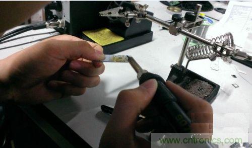 制作U盤全過程，由PCB做起