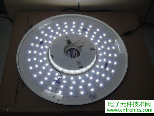 高端大氣上檔次！智能遙控調(diào)光LED吸頂燈拆解