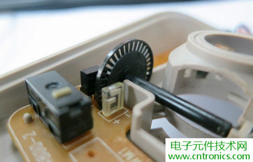 殿堂級機械鼠標拆解：嘆精致做工！