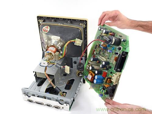 拆！古董級(jí)Macintosh 128K電腦