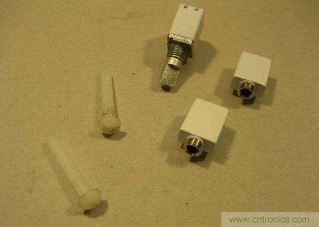 我就是這么牛！DIY IPod 耳放!