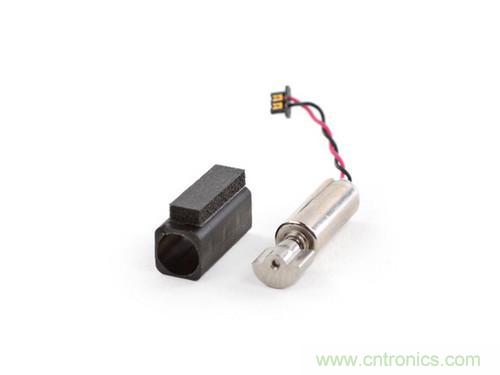 牛人強拆！新HTC One(M8)真機精密做工難修理