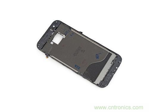 牛人強拆！新HTC One(M8)真機精密做工難修理