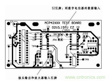 采用這種新的布線，將模擬線路和數(shù)字線路隔離開了。增大走線之間的距離，基本消除了在前面布線中造成干擾的數(shù)字噪聲。