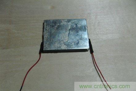 DIY頭戴式藍(lán)牙耳機(jī)，