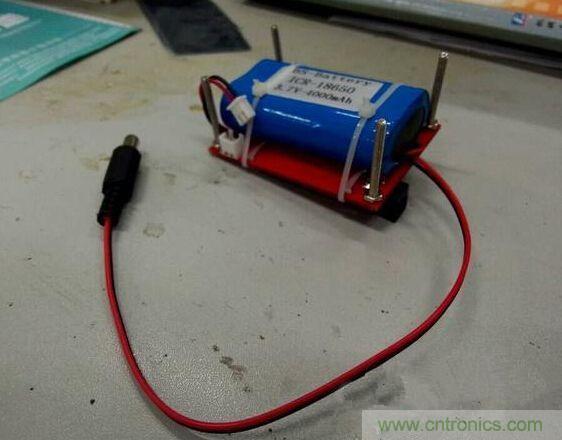 DIY神器：夜間不間斷電源，大學(xué)通宵嗨翻天！