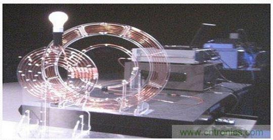預(yù)言：無(wú)線電力傳輸或?qū)⒏淖兾磥?lái)世界？