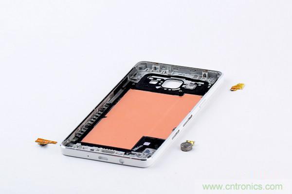拆解狂魔荼毒新機(jī)三星金屬Galaxy A5，看槽點(diǎn)在何方？