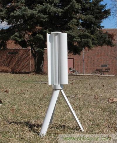 圖3：Skajaquoda的便攜式風力發(fā)電機Trinity，能產(chǎn)生15V的電源并儲存于內(nèi)置15,000mAh鋰聚合物電池中。