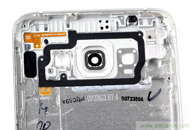 三星Galaxy A8拆解，中端、旗艦傻傻分不清楚