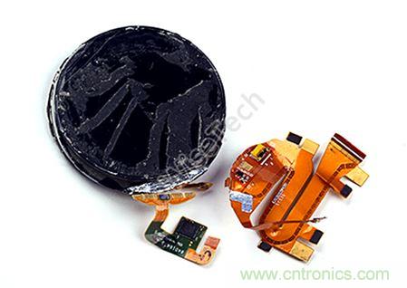 MOTO 360二代智能手表拆解：只有細(xì)節(jié)，沒有亮點(diǎn)