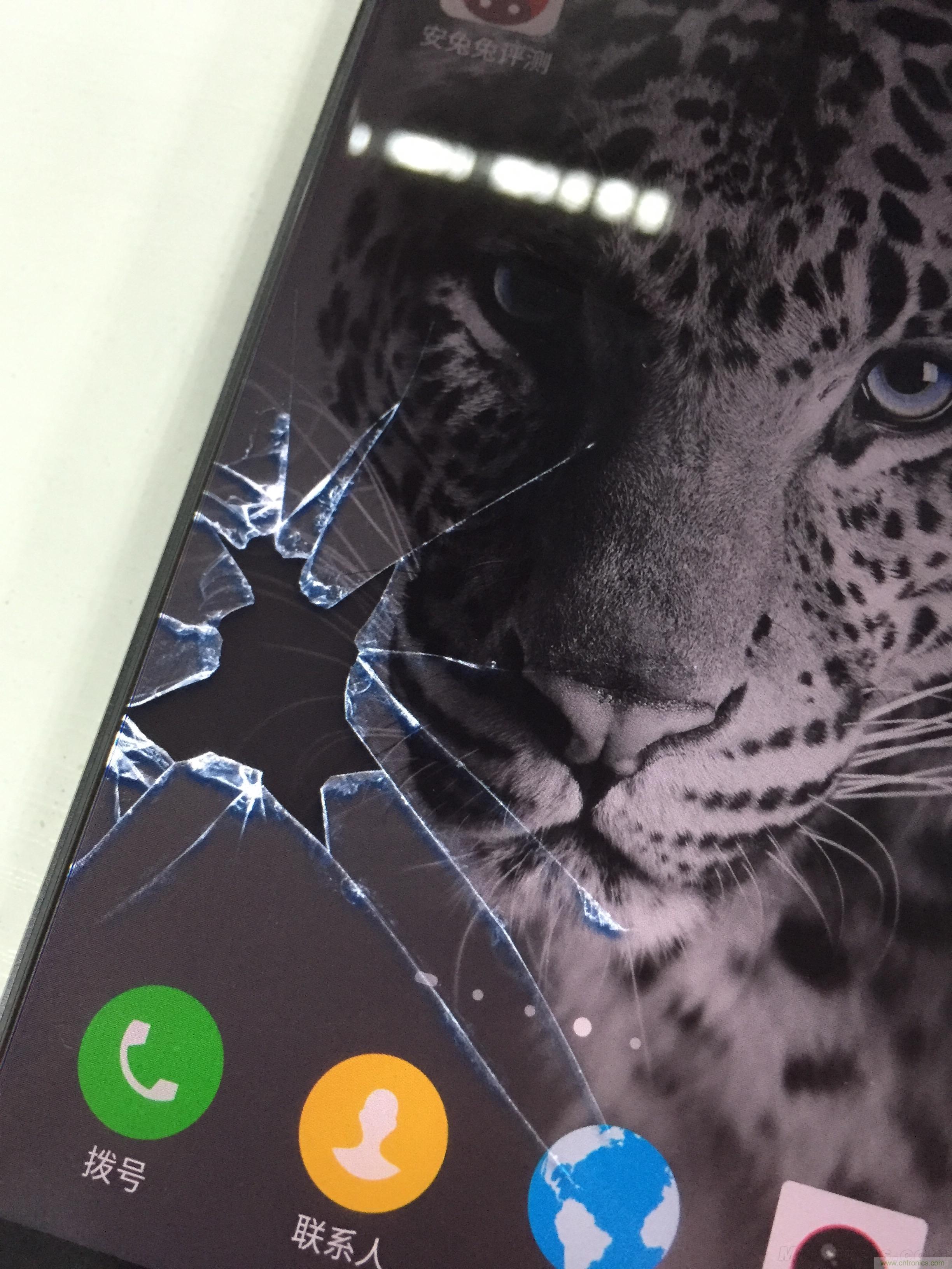 無邊框的 nubia Z9 ，一款既有驚喜，又有驚艷的智能手機