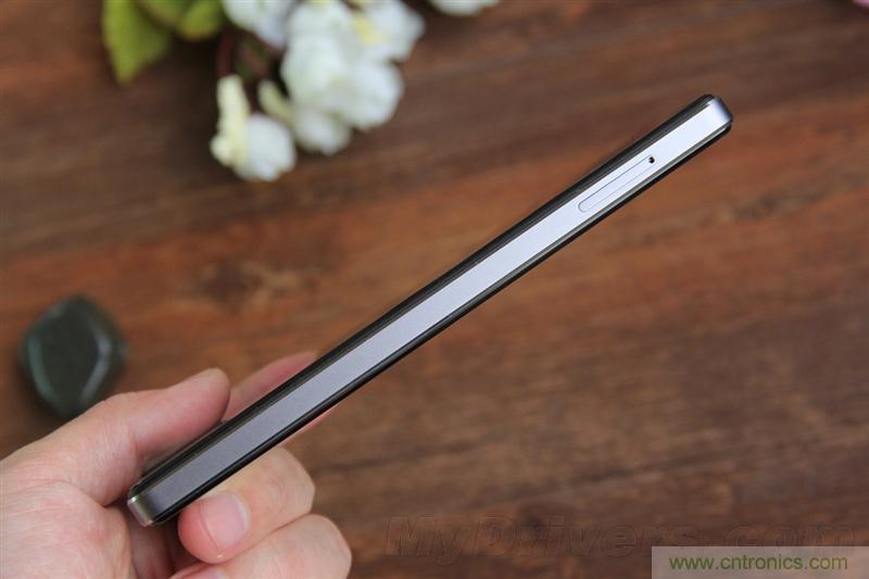 無邊框的 nubia Z9 ，一款既有驚喜，又有驚艷的智能手機