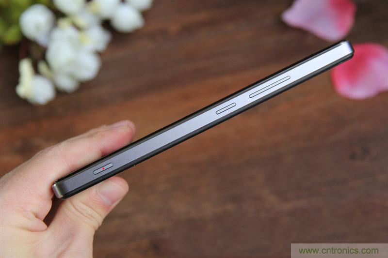 無邊框的 nubia Z9 ，一款既有驚喜，又有驚艷的智能手機