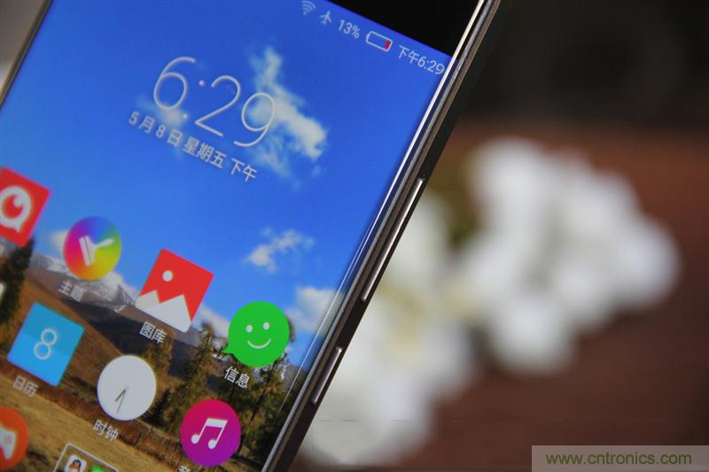 無邊框的 nubia Z9 ，一款既有驚喜，又有驚艷的智能手機