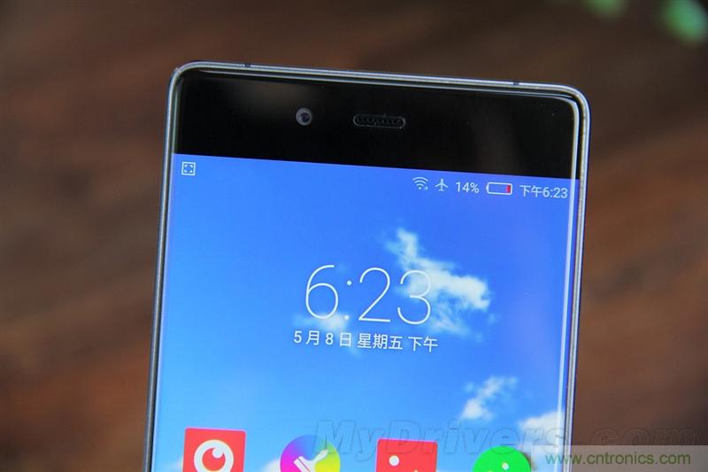 無邊框的 nubia Z9 ，一款既有驚喜，又有驚艷的智能手機