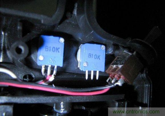 無人機(jī) DIY 制作全過程，酷得不要不要的！