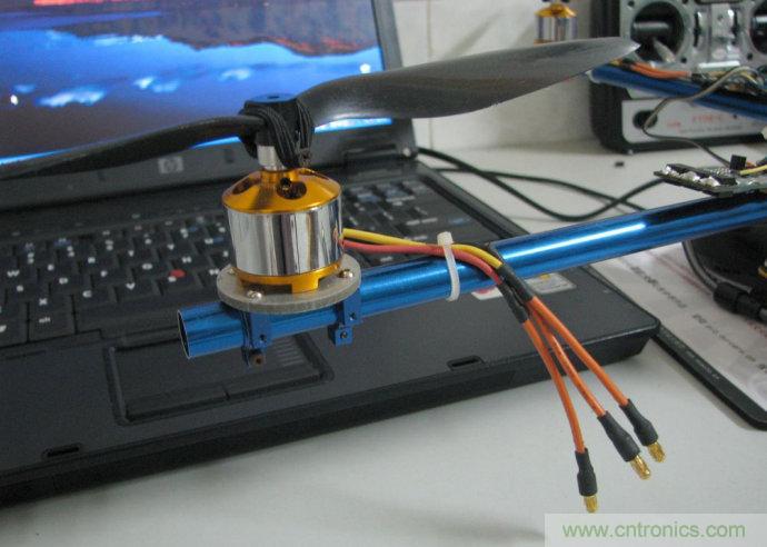 無人機(jī) DIY 制作全過程，酷得不要不要的！