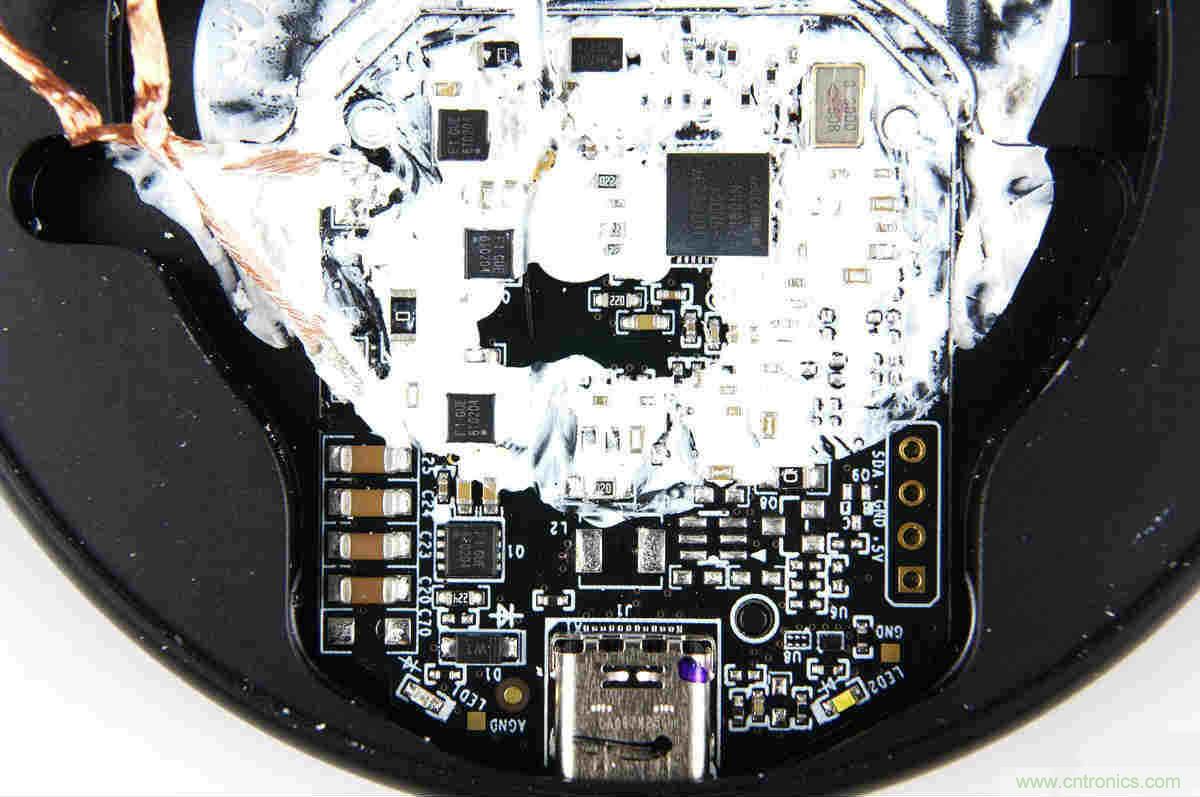 拆解對比：系出同門，小米、紫米無線充電器的差別有多大？