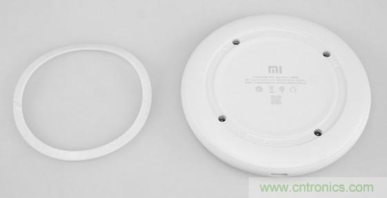 拆解對比：系出同門，小米、紫米無線充電器的差別有多大？