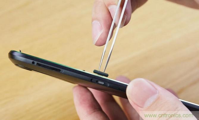 拆解黑鯊手機：多級直觸一體式液冷系統(tǒng)有什么門道？