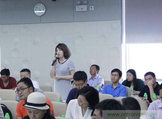 長江商學(xué)院教授李洋：企業(yè)應(yīng)該怎樣進(jìn)行品牌建設(shè)和精細(xì)化營銷？