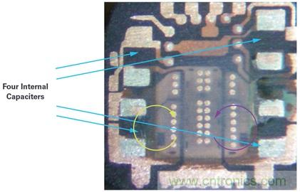 是否可以將低EMI電源安裝到擁擠的電路板上？